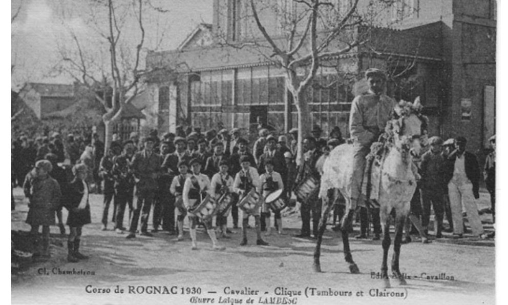 Place du village Rognac