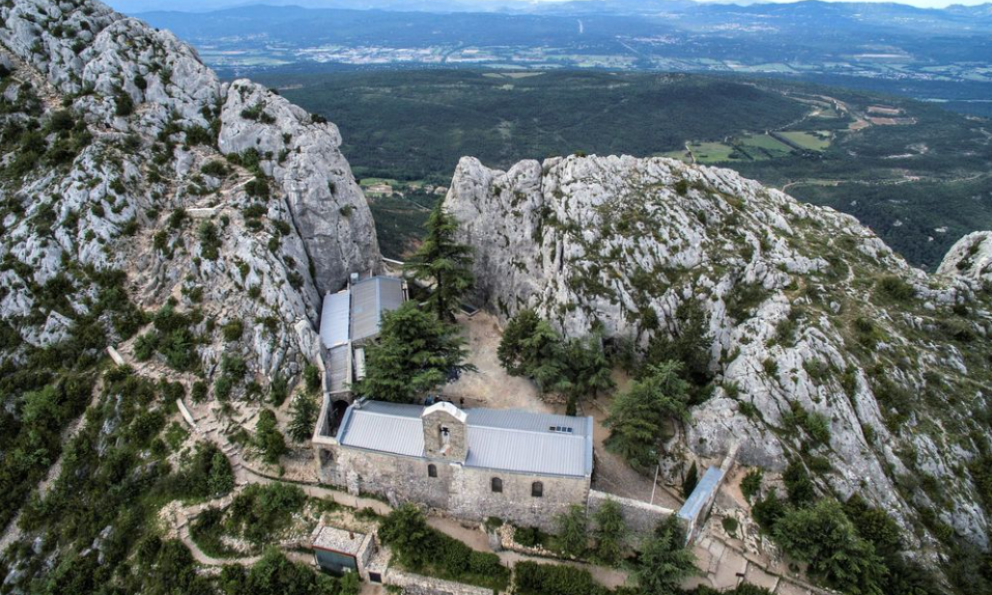 Vauvenargues Prieuré St Victoire 2