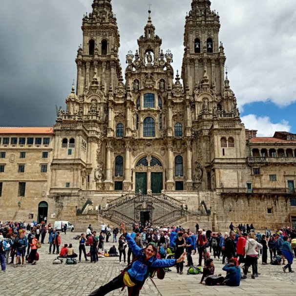 L'arrivée de Marie à Santiago. La rencontre de Marie et Laurence sur le chemin vers Compostelle GR653D.jpg