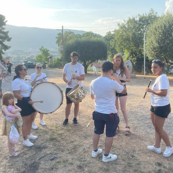 Musiciens fanfare provencale Colomars Manda