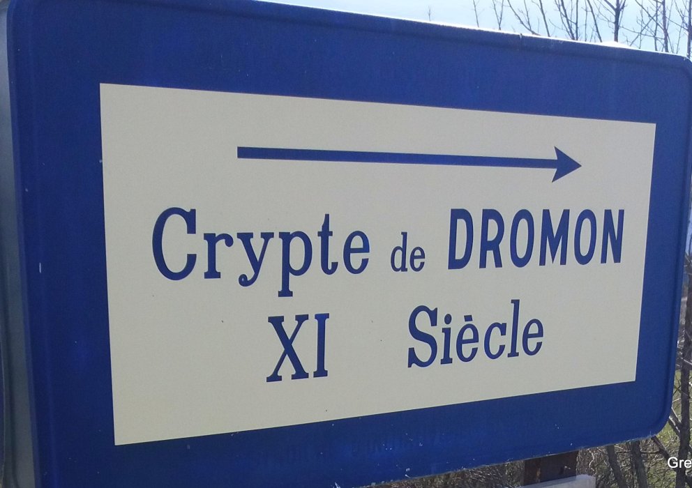 Chapelle et crypte de Dromon St Geniez.