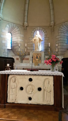 Autel St Jacques et St Martin à Reillanne Eglise Notre-Dame-de-l’Assomption dans les Alpes de Haute-Provence sur le chemin vers Compostelle et Rome