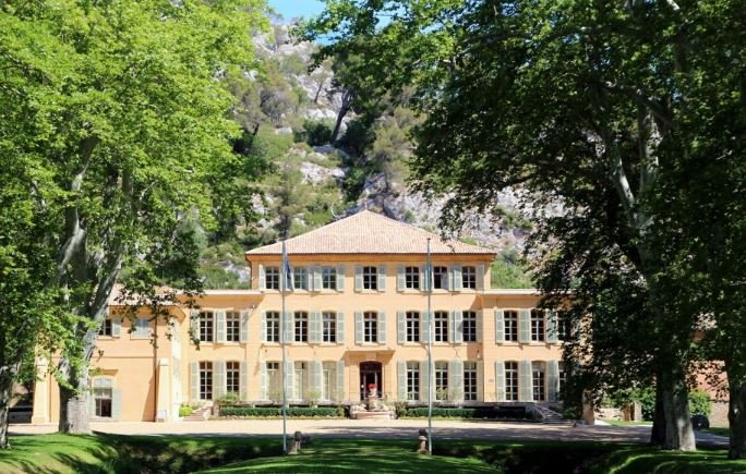 Le Tholonet Canal de Provence