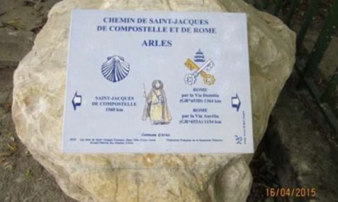 Plaque Compostelle Arles