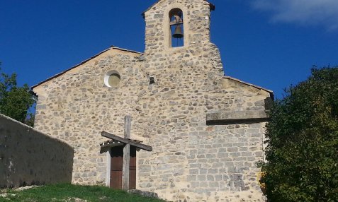 Châteaufort, Chapelle dédiée à Saint Jacques puis à Saint Laurent. Sur les chemins de St Jacques vers Rome ou Compostelle dans les Alpes de Haute-Provence