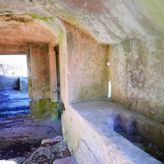 GR653D Prieuré de Carluc - Céreste