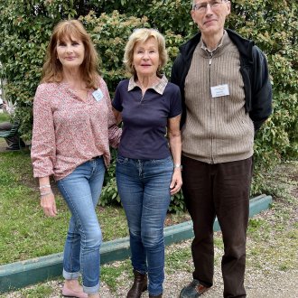 Le President  de Webcompostella avec Martine et Marie-Danièle lors de la formation en Mars 2024