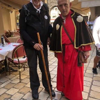 Marc et Vittorio montrent un de clous