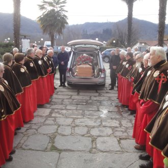Obseques BOSIA - La Haie d'Honneur de la Confraternità