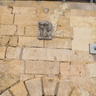Saint Jacques Place des Cardeurs Aix en Provence