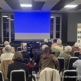 Academia Nissarda - - La salle