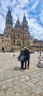 Sabine et Roland arrivée à Compostelle